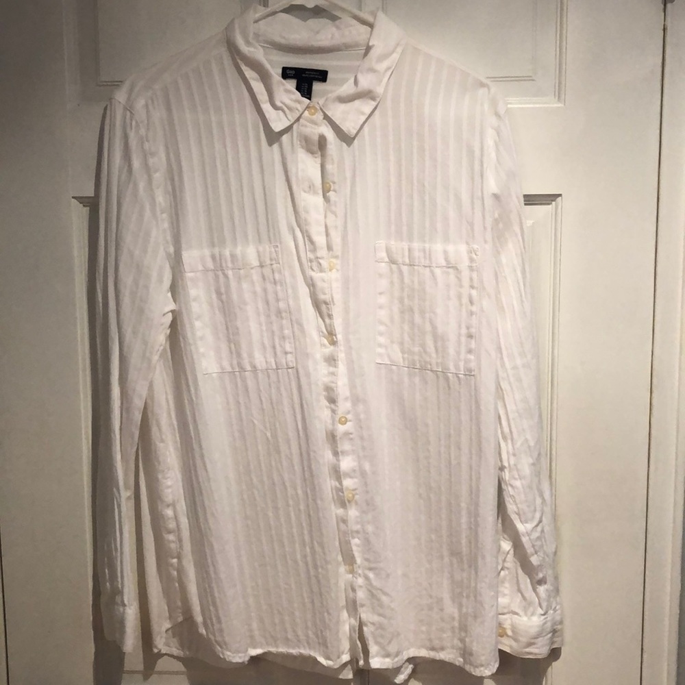 Gap Boyfriend Buttoned-Up Shirt